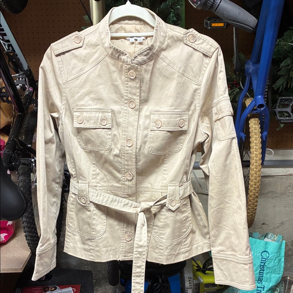 Chic Women's Tan Utility Jacket with Belt